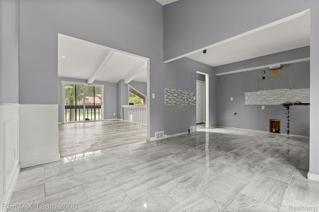 5445 Pine View Drive, Ypsilanti Charter Township, MI 48197