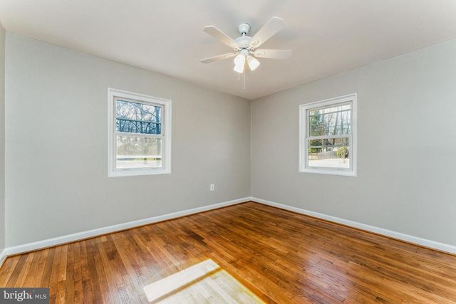 5424 FERNDALE ST, Springfield, VA 22151