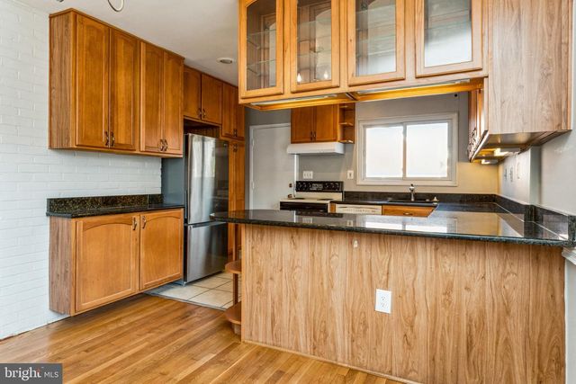 5424 FERNDALE ST, Springfield, VA 22151