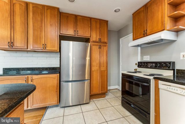 5424 FERNDALE ST, Springfield, VA 22151