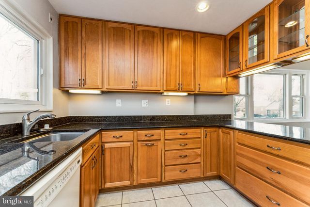 5424 FERNDALE ST, Springfield, VA 22151