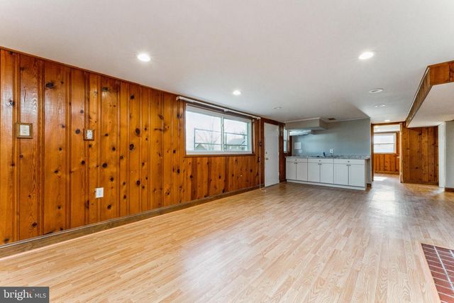 5424 FERNDALE ST, Springfield, VA 22151
