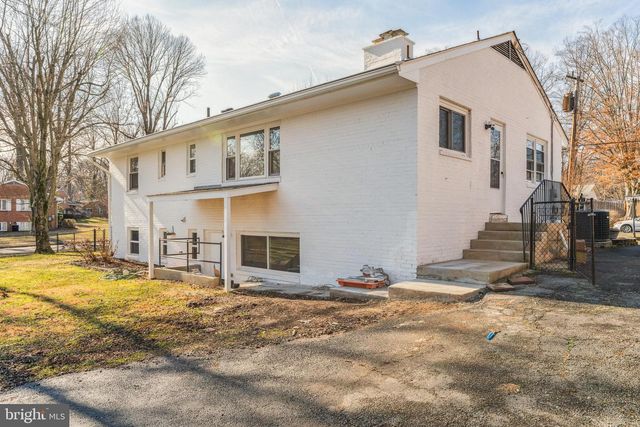 5424 FERNDALE ST, Springfield, VA 22151