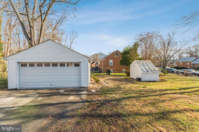 5424 FERNDALE ST, Springfield, VA 22151