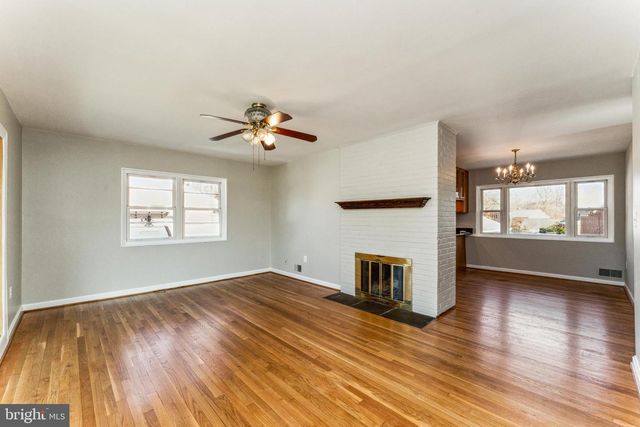 5424 FERNDALE ST, Springfield, VA 22151