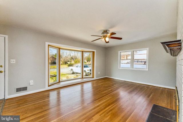5424 FERNDALE ST, Springfield, VA 22151