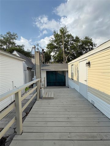 21027 LAZY DAYS CIRCLE, Lutz, FL 33558