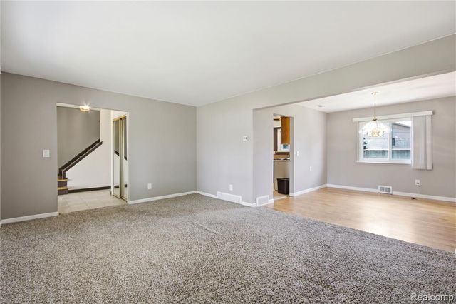 29305 Bon Mar Drive, Warren, MI 48088