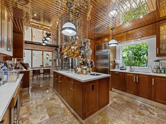 20251 W Oak Haven Cir, Miami, FL 33179