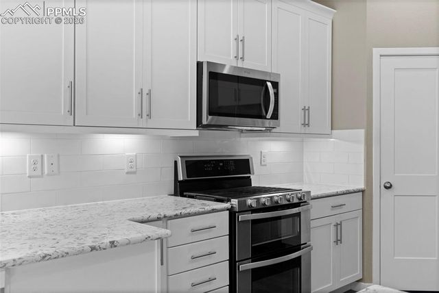 1734 Summerglow Lane, Monument, CO 80132