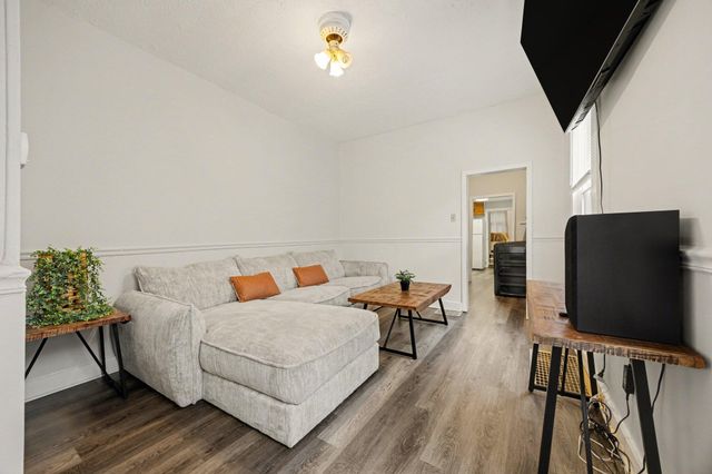 2439 Warren Street, Covington, KY 41014