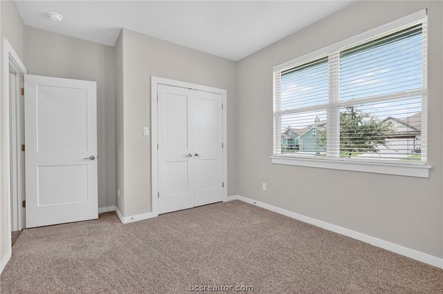 2902 Spector Drive, Bryan, TX 77808
