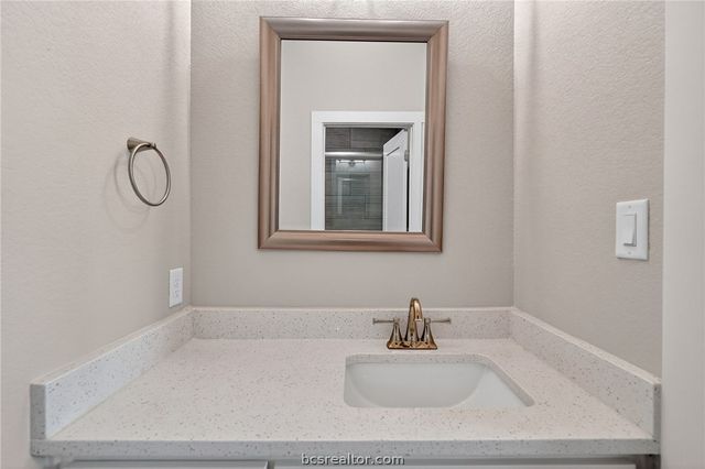 2902 Spector Drive, Bryan, TX 77808