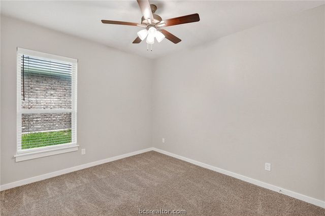 2902 Spector Drive, Bryan, TX 77808
