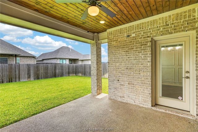 2902 Spector Drive, Bryan, TX 77808