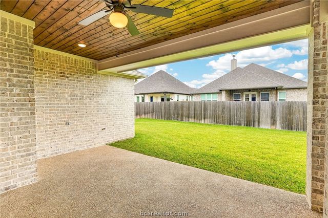 2902 Spector Drive, Bryan, TX 77808