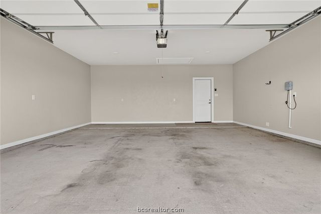 2902 Spector Drive, Bryan, TX 77808
