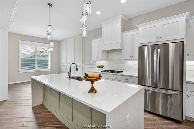 2902 Spector Drive, Bryan, TX 77808