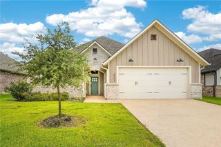 2902 Spector Drive, Bryan, TX 77808