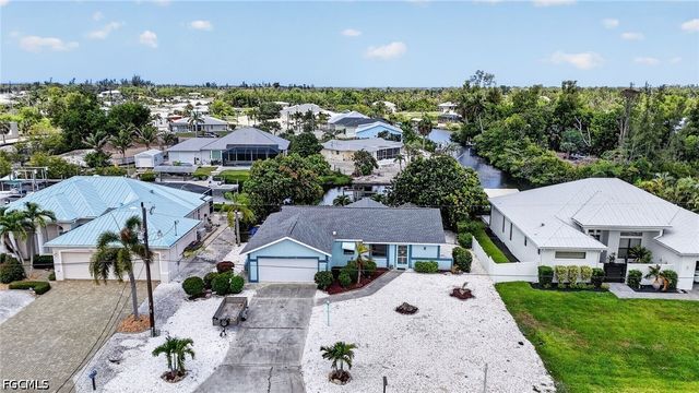 5330 Genesee PKWY, Bokeelia, FL 33922