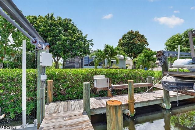 5330 Genesee PKWY, Bokeelia, FL 33922