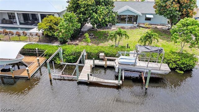 5330 Genesee PKWY, Bokeelia, FL 33922