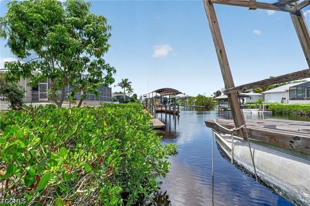 5330 Genesee PKWY, Bokeelia, FL 33922