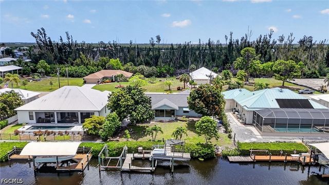 5330 Genesee PKWY, Bokeelia, FL 33922