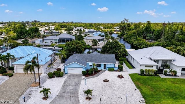 5330 Genesee PKWY, Bokeelia, FL 33922