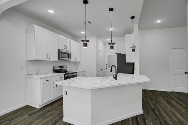 113 County Road 645, Dayton, TX 77535
