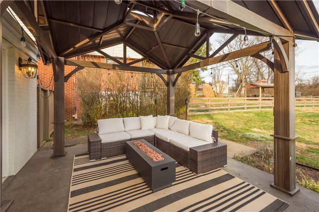 407 Payne Hill Rd, Jefferson Hills, PA 15025