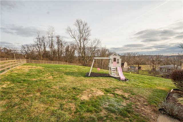 407 Payne Hill Rd, Jefferson Hills, PA 15025