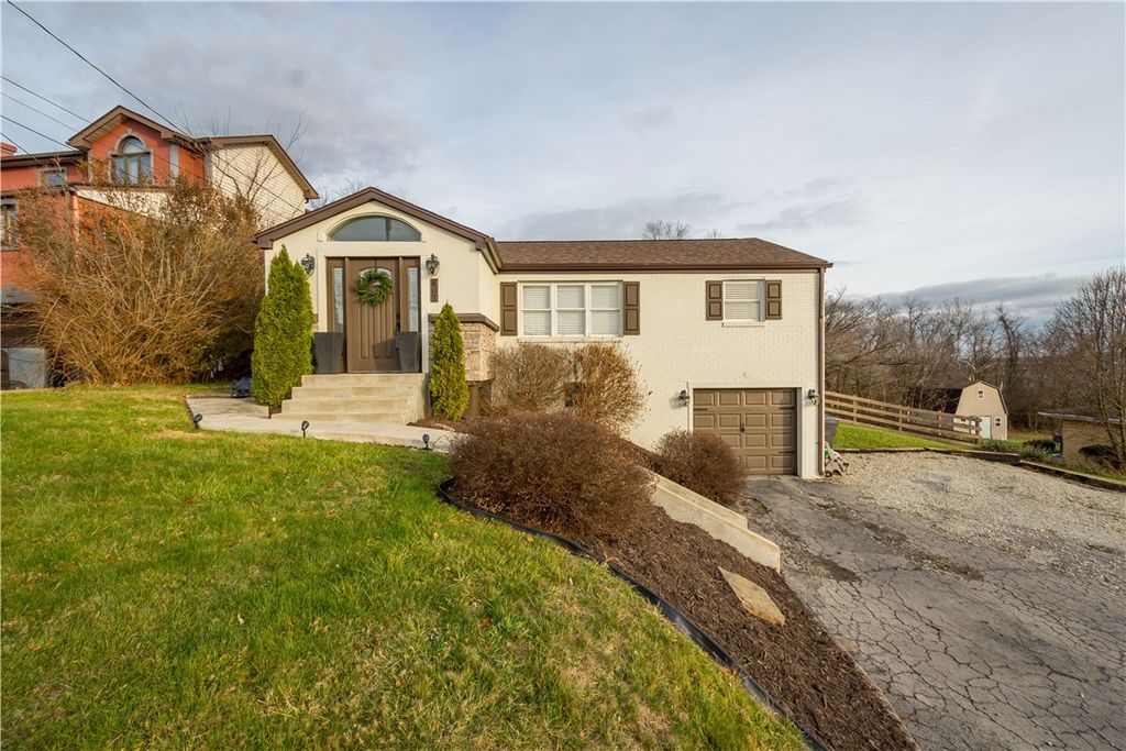 407 Payne Hill Rd, Jefferson Hills, PA 15025