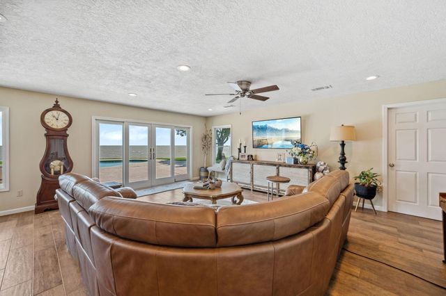 11320 Cedar Gully Road, Beach City, TX 77523