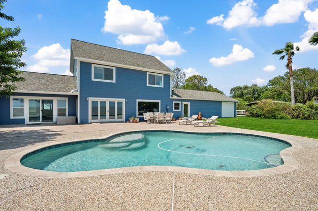 11320 Cedar Gully Road, Beach City, TX 77523