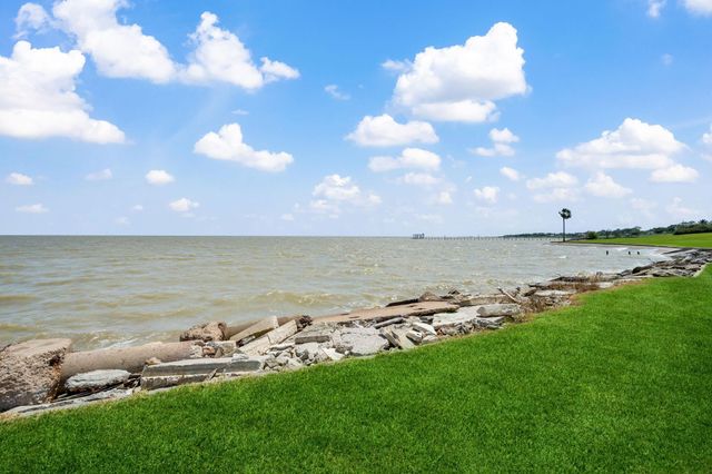 11320 Cedar Gully Road, Beach City, TX 77523