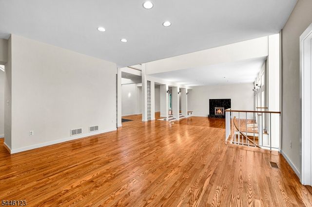 30 Ellsworth Dr, Warren Twp., NJ 07059