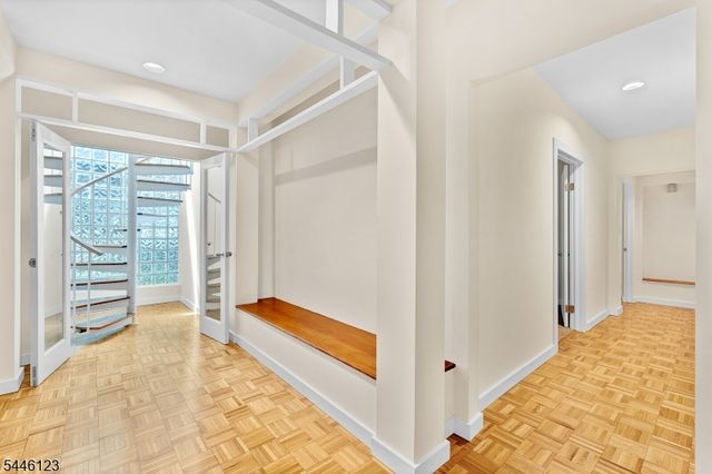 30 Ellsworth Dr, Warren Twp., NJ 07059