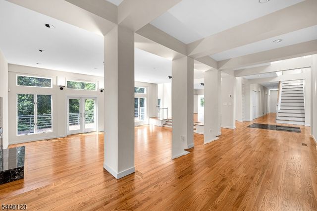 30 Ellsworth Dr, Warren Twp., NJ 07059