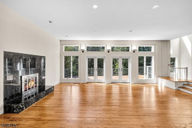 30 Ellsworth Dr, Warren Twp., NJ 07059