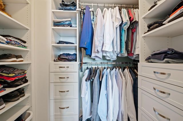 2011 N Ocean Boulevard 902, Fort Lauderdale, FL 33305