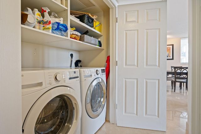 2011 N Ocean Boulevard 902, Fort Lauderdale, FL 33305