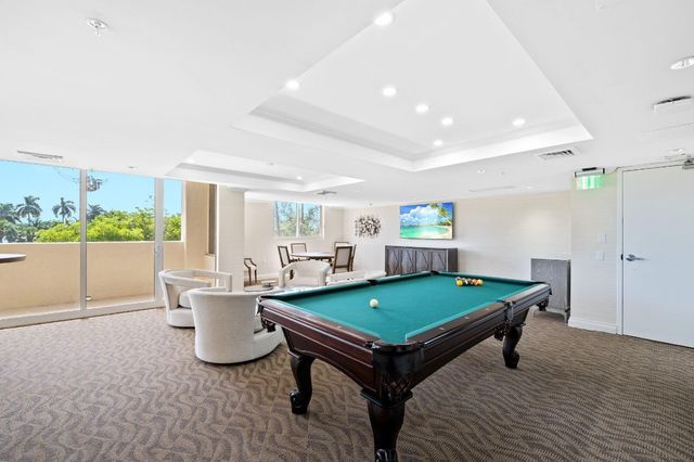 2011 N Ocean Boulevard 902, Fort Lauderdale, FL 33305