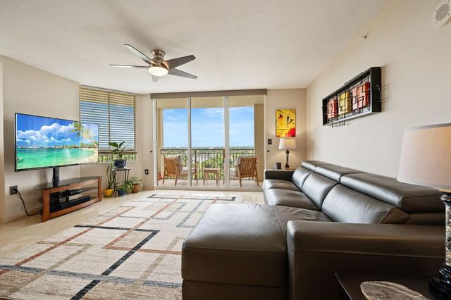 2011 N Ocean Boulevard 902, Fort Lauderdale, FL 33305