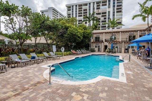 2011 N Ocean Boulevard 902, Fort Lauderdale, FL 33305