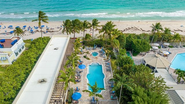 2011 N Ocean Boulevard 902, Fort Lauderdale, FL 33305