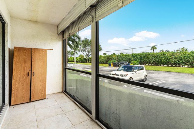 826 Sky Pine Way D1, Greenacres, FL 33415