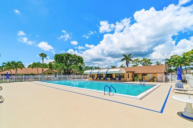 826 Sky Pine Way D1, Greenacres, FL 33415