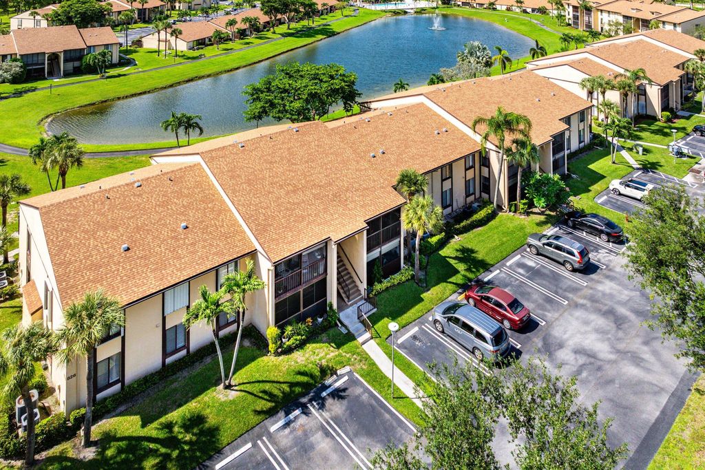 826 Sky Pine Way D1, Greenacres, FL 33415