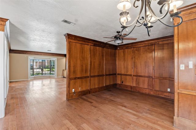 904 Bob White Street, Bryan, TX 77802